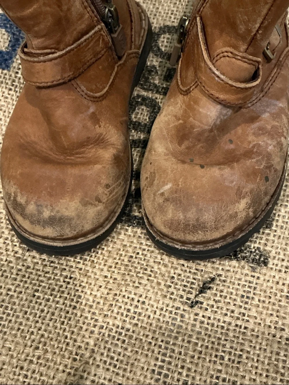 UGG Kids Chestnut Brown Leather Zip Ankle Boots Size 10
